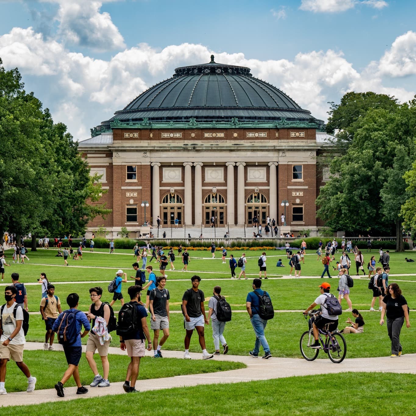 Welcome University of Illinois Urbana-Champaign Students and Alumni!
