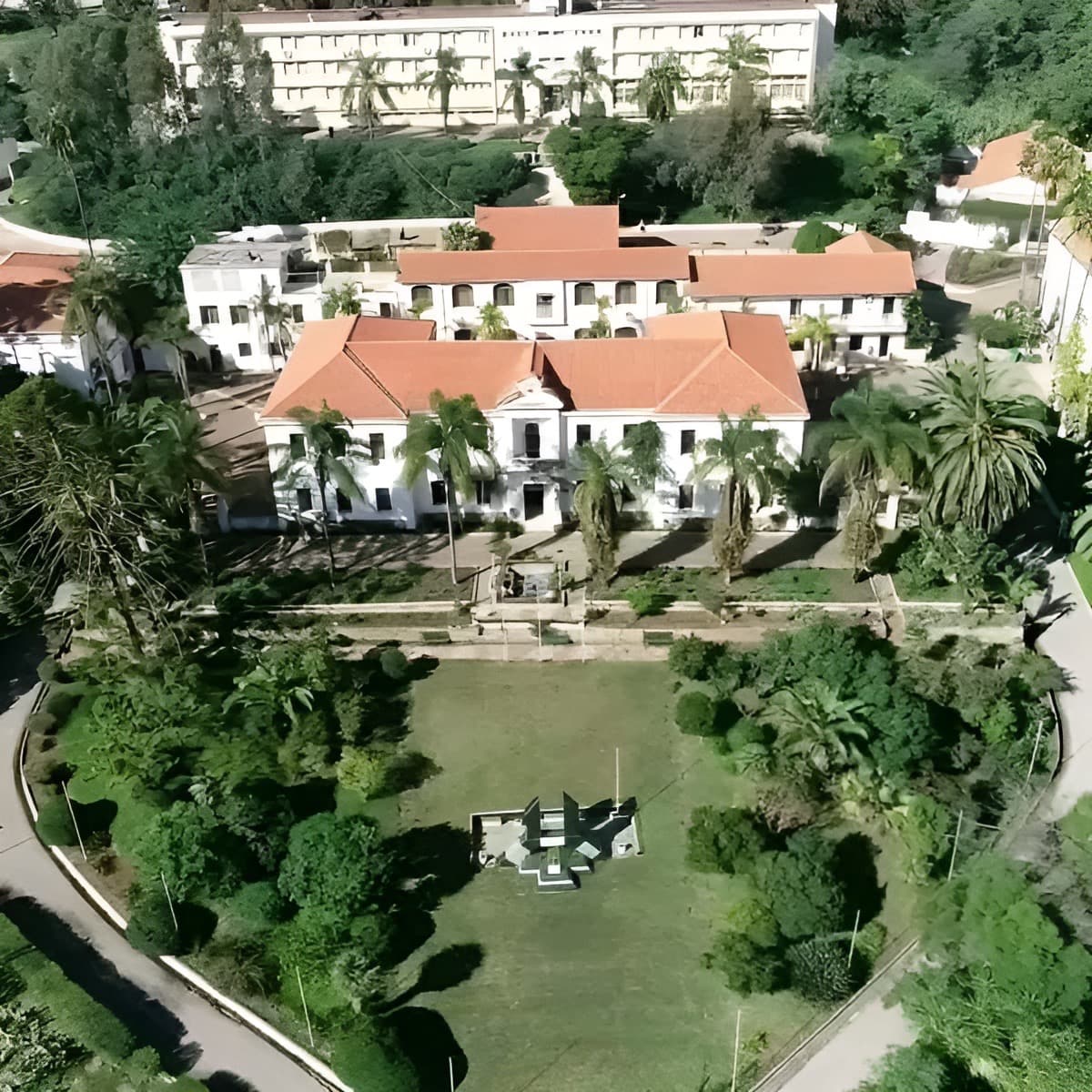 Welcome 20 August 1955 University of Skikda Students and Alumni!