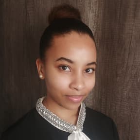 Mandisa Mbundu
