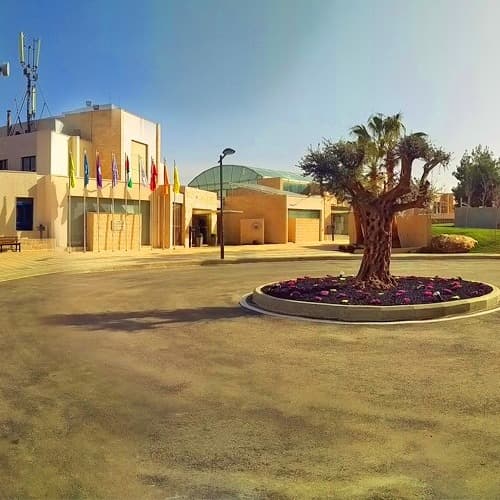 ¡Bienvenidos Estudiantes y Graduados de Princess Sumaya University for Science and Technology!