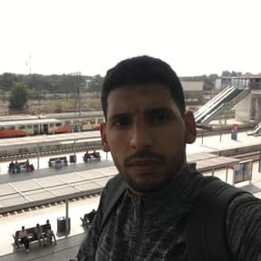 إسماعيل علوي